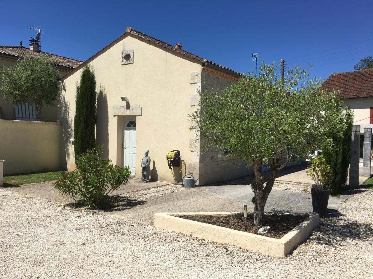 Une Pause A Bergerac Esterno foto